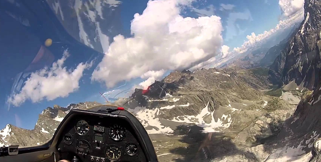 IMG FvdM 202109_Hoep Alpen Glider Near Samedan